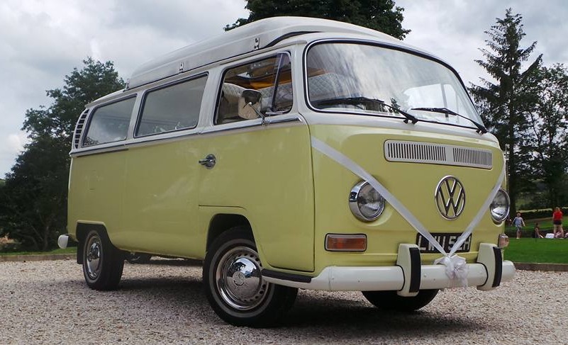 VW Bay Window Campervan - Cream & White
